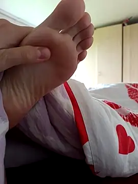 Teafeet online show from September 23, 1:42 pm