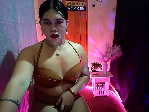 mika lover online show from September 25, 6:17 pm