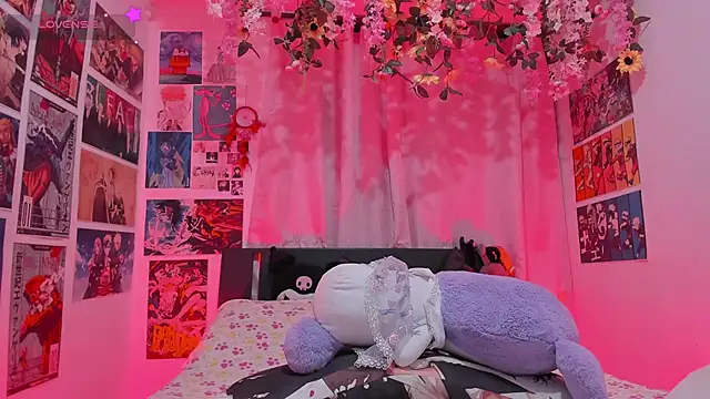 FluffyMelons online show from February 12, 11:06 pm