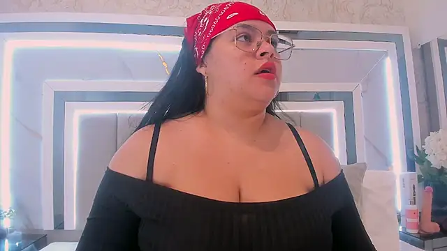 melodycharlotte online show from December 4, 12:40 pm