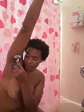 Tu GataLinda online show from October 17, 10:35 pm