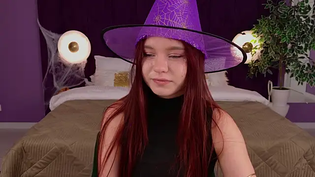 NoraHaynes online show from November 1, 3:10 am