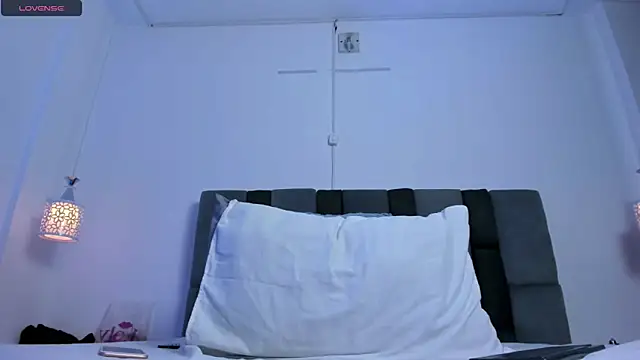 Snapshot of SweetCata_ts chatting on October 9, 12:42 pm SweetCata ts online show from October 9, 12:42 pm