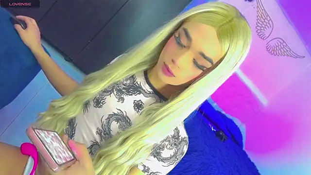 HANNAH BACKERS online show from October 20, 10:24 pm