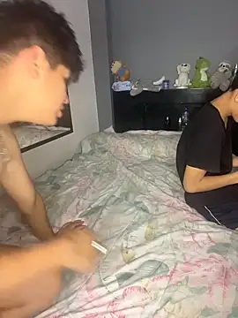 Kailertwink online show from December 3, 2:47 am