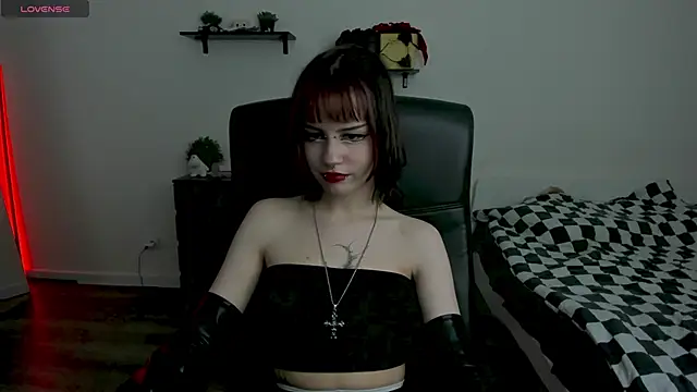 LiyaLuna online show from February 3, 2:44 pm