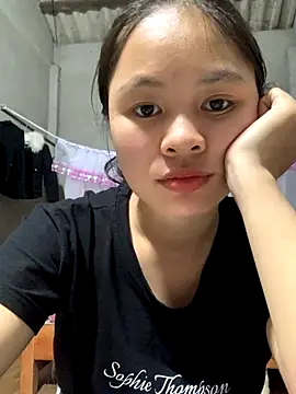 Snapshot of NhuFox chatting on September 22, 11:47 pm NhuFox online show from September 22, 11:47 pm