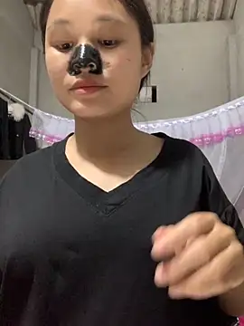 Snapshot of NhuFox chatting on October 8, 1:37 pm NhuFox online show from October 8, 1:37 pm