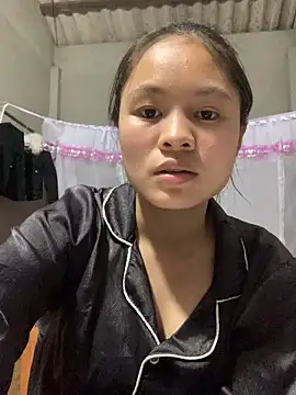 Snapshot of NhuFox chatting on September 12, 1:29 pm NhuFox online show from September 12, 1:29 pm