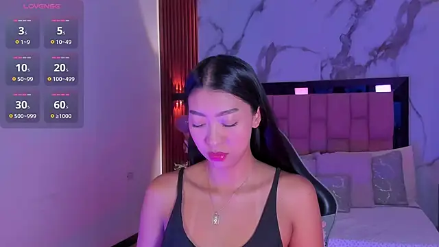 Snapshot of Sussyrosse_ chatting on September 12, 11:12 pm Sussyrosse  online show from September 12, 11:12 pm