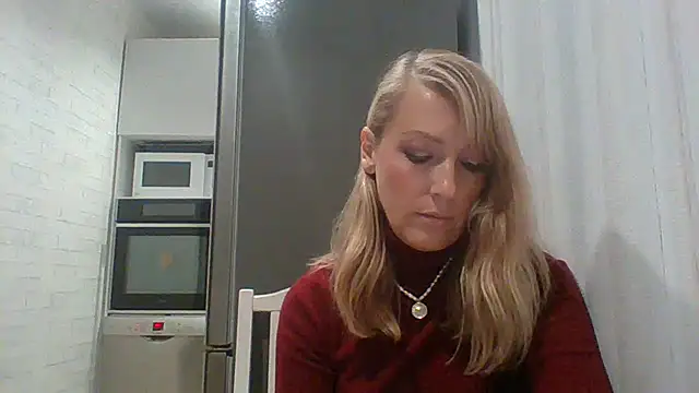 Snapshot of Vexxaa chatting on October 19, 7:16 pm Vexxaa online show from October 19, 7:16 pm