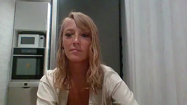 Snapshot of Vexxaa chatting on September 27, 6:15 pm Vexxaa online show from September 27, 6:15 pm