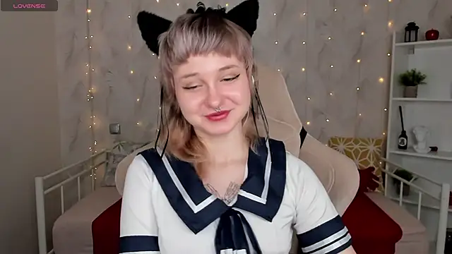 Tori Cutie online show from February 7, 12:25 am