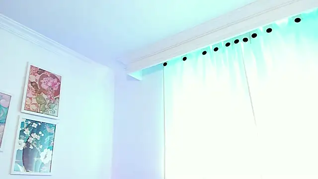 canelleGarces online show from February 14, 6:32 pm