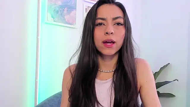 canelleGarces online show from October 10, 4:56 pm