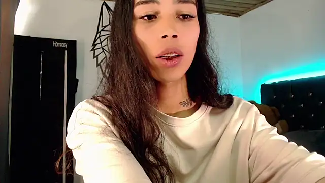 Sweet-Cris online show from November 6, 5:19 pm