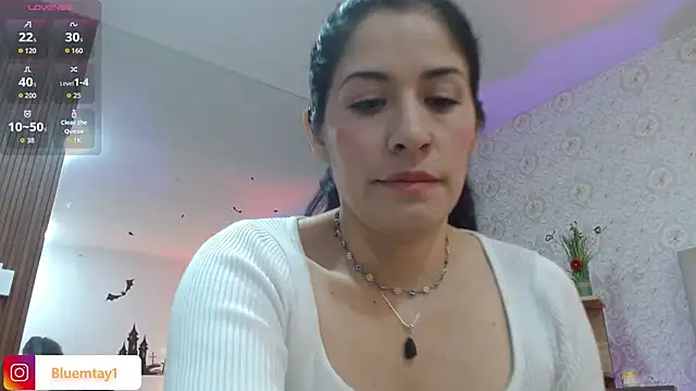 BLUE TAY1 online show from November 3, 12:09 pm