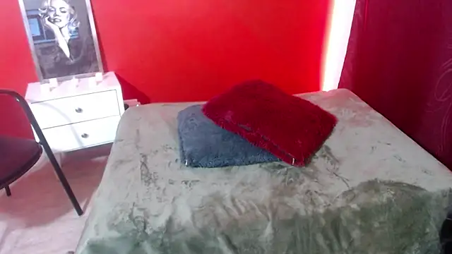 peach25   online show from September 22, 7:23 pm