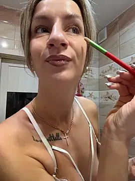 EvvaMur online show from February 7, 2:04 am