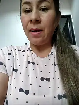 Nala1986 online show from October 20, 1:25 pm