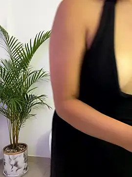 Ariana2017 online show from January 11, 5:45 am