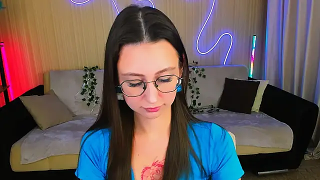 YourLovellyStory online show from October 17, 4:21 pm