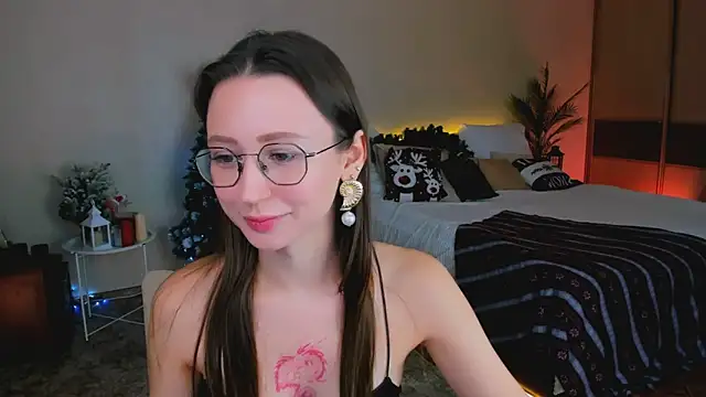 YourLovellyStory online show from December 19, 9:34 am