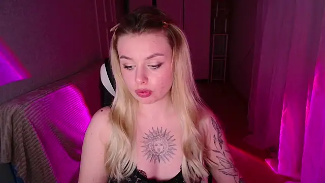 AngelicaHollywood online show from February 14, 8:44 pm