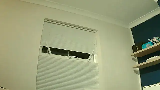 ASAIN VIRGIN ARIA online show from December 2, 8:33 pm