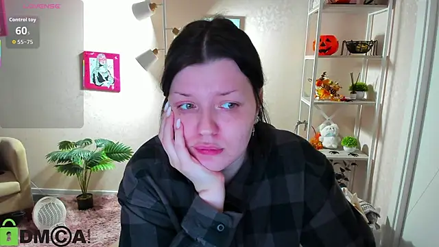 Michele Greenn online show from November 18, 3:02 pm