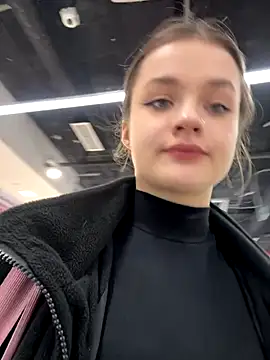 KittyQueeny online show from September 20, 2:15 pm