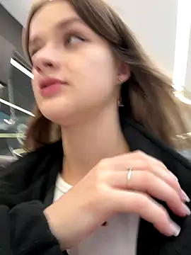 KittyQueeny online show from September 15, 2:25 pm