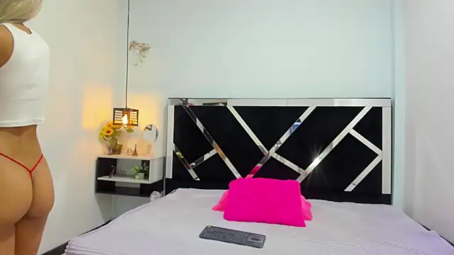 iisabella noa online show from September 27, 1:29 pm