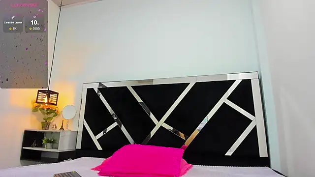 iisabella noa online show from November 27, 8:01 pm