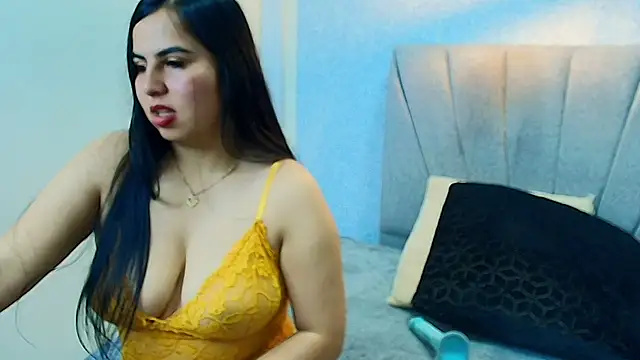 Aly Smith  online show from September 30, 12:44 pm