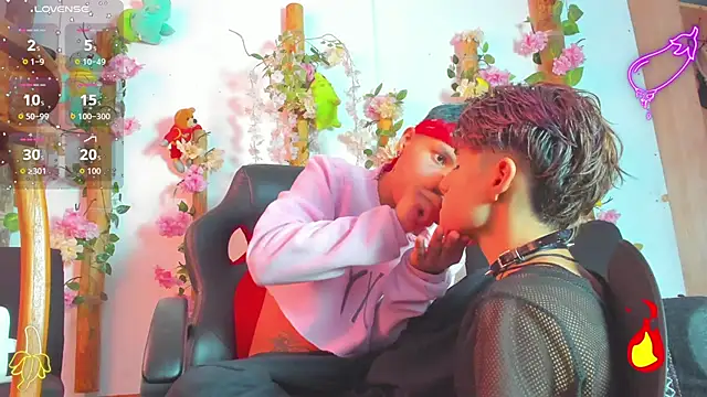 spicy adonhis online show from October 11, 1:25 pm