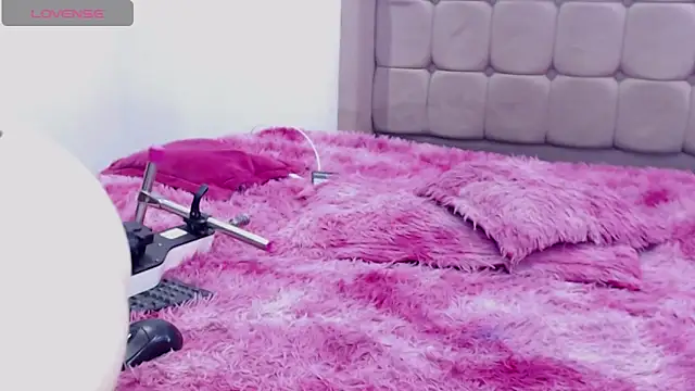 HotAss Hally online show from October 10, 11:04 am