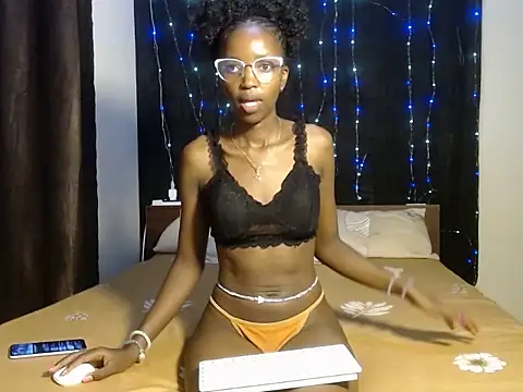 Snapshot of wild_smile chatting on September 14, 8:40 pm wild smile online show from September 14, 8:40 pm