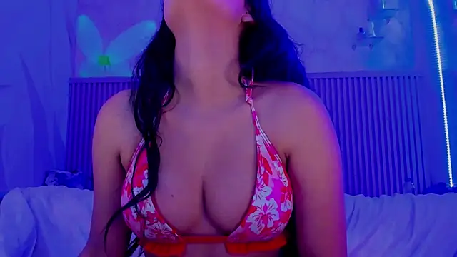 Snapshot of HollyHill_ chatting on October 21, 7:51 pm HollyHill online show from October 21, 7:51 pm