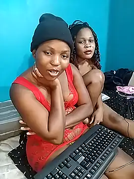 SweetHoney21  online show from October 22, 9:31 pm