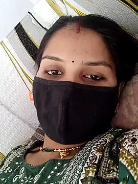 Snapshot of poojam93 chatting on October 15, 7:11 am poojam93 online show from October 15, 7:11 am