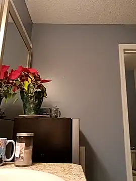 sarahkat86 online show from December 20, 1:48 pm