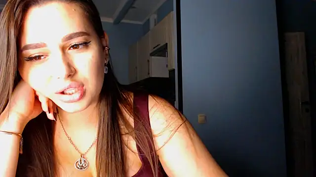 NikiWhite online show from September 25, 12:10 am