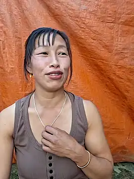 ngocngoc cute online show from October 19, 8:27 am