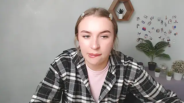 Snapshot of JuliaTopp_ chatting on September 26, 10:46 am JuliaTopp  online show from September 26, 10:46 am