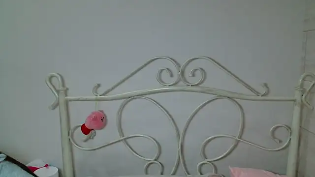 Snapshot of suzu_1111 chatting on September 19, 9:08 am suzu 1111 online show from September 19, 9:08 am
