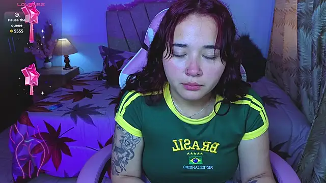 Leakitten online show from October 27, 7:30 pm