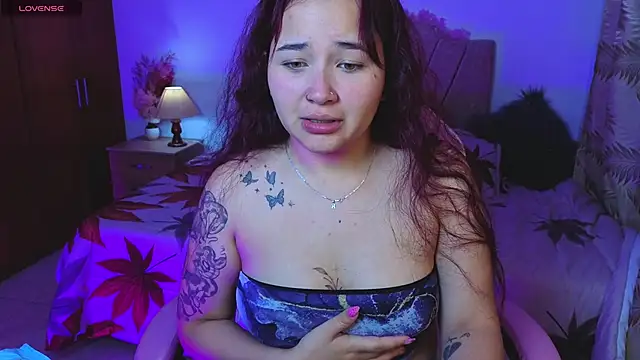 Leakitten online show from October 7, 12:37 am