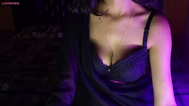 Snapshot of NidhiChandra chatting on October 9, 4:55 pm NidhiChandra online show from October 9, 4:55 pm