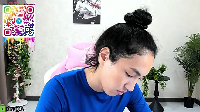 FlirtyAura online show from October 23, 3:01 am